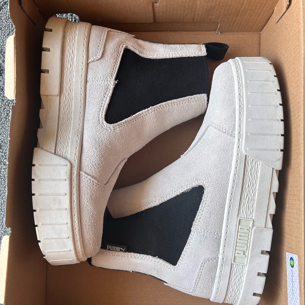 Puma Mayze Chelsea Suede boots
